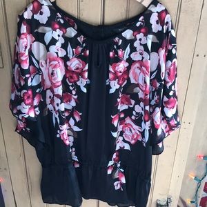 White House Black market Top